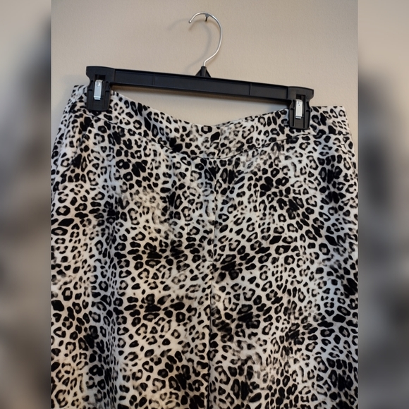 Vince Camuto high waist wide leg pants leopard print - Size 4 - Picture 5 of 8